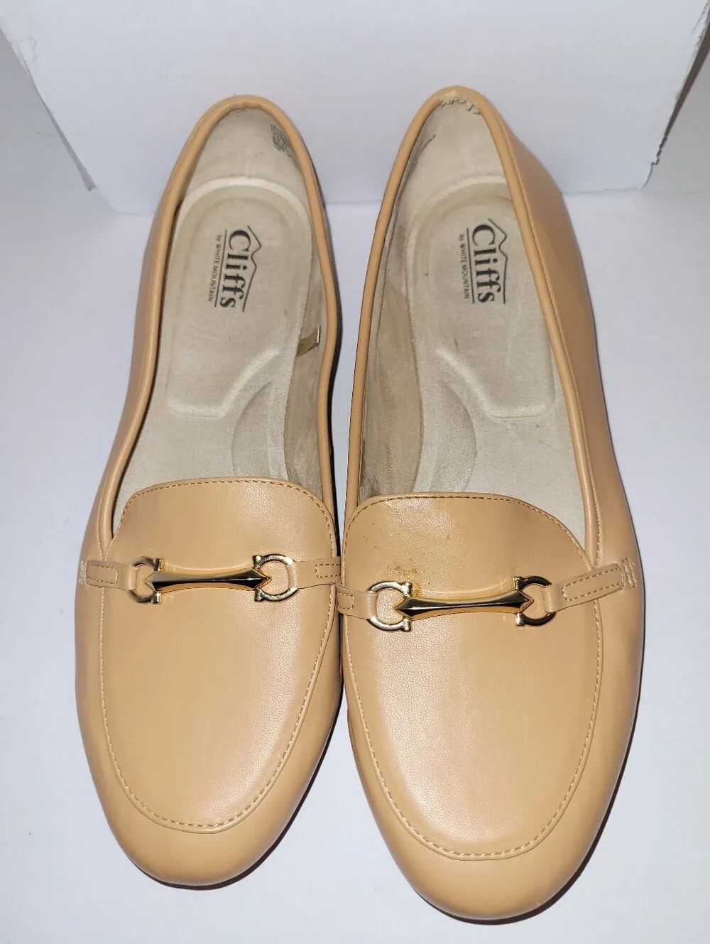 Cliffs by WHITE MOUNTAIN Size 10 Camel Tan Loafers
